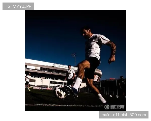 柏林联合队长特里梅尔谈球队防守纪律性的心理建设